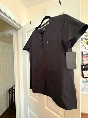 Fabletics Black Medical Scrub Top with Zip and Pockets